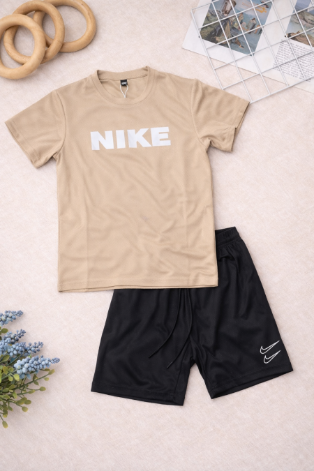 بدلة nike ولادي