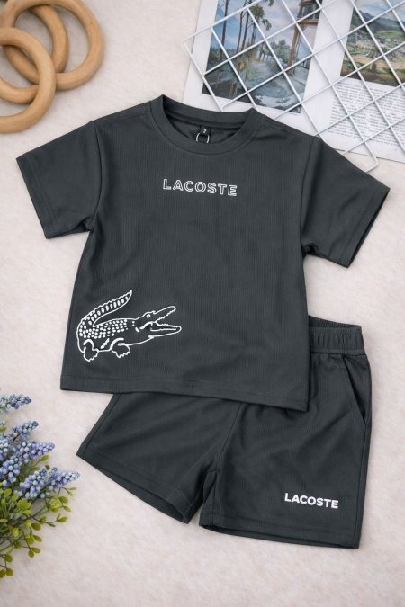 طقم lacoste ولادي