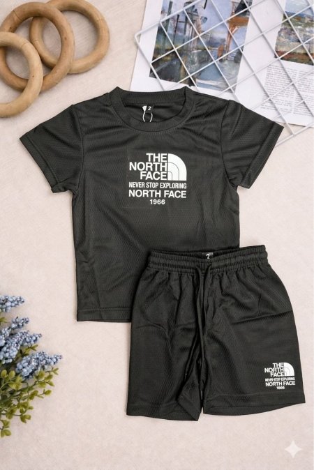 بدلة The North Face ولادي