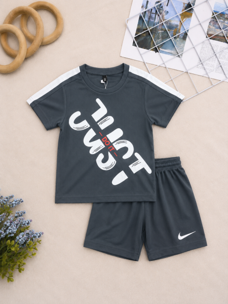 بدلة nike ولادي